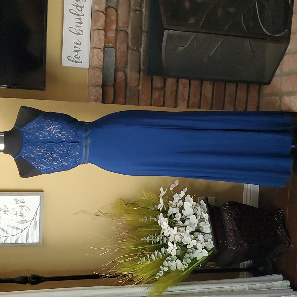 Morgan & Co. Teal Sequin Floral Lace Women's Formal Dress JUNIORS SIZE: 5/6 - Picture 3 of 16